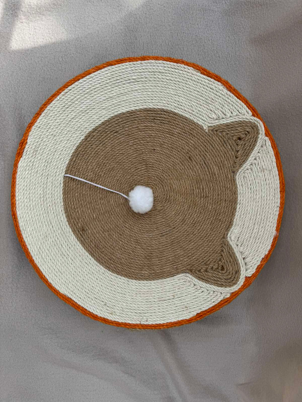 Macskafej alakú kaparószőnyeg macskáknak (44 cm)