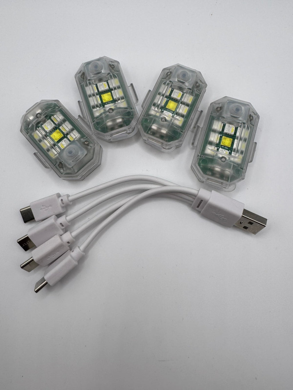 4 db-os USB tölthető kerékpár biztonsági lámpa szett távirányítóval