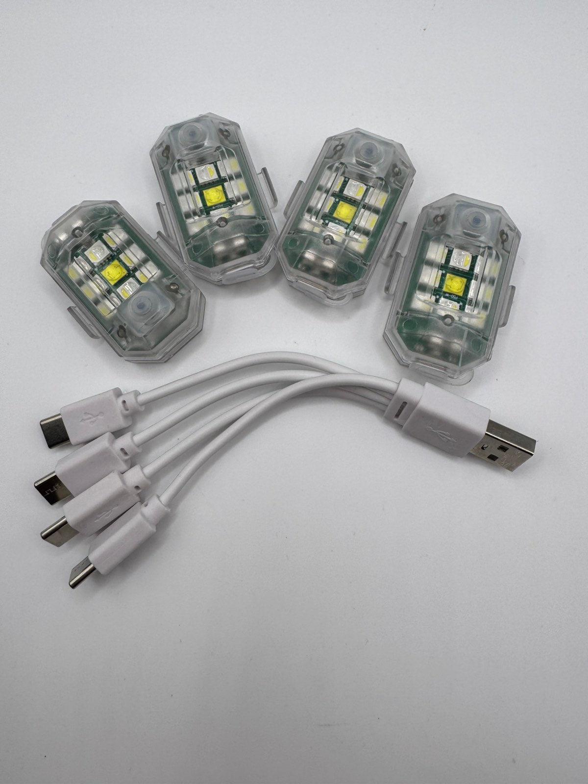 4 db-os USB tölthető kerékpár biztonsági lámpa szett távirányítóval