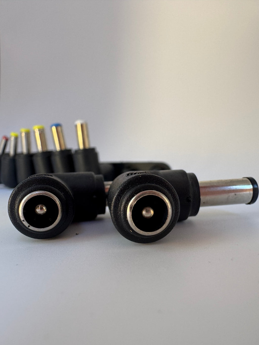 Univerzális DC tápcsatlakozó adapter készlet – 8 db elektronikai töltőadapter fej