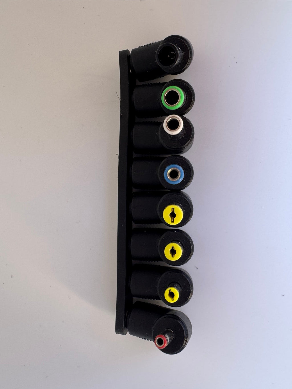 Univerzális DC tápcsatlakozó adapter készlet – 8 db elektronikai töltőadapter fej