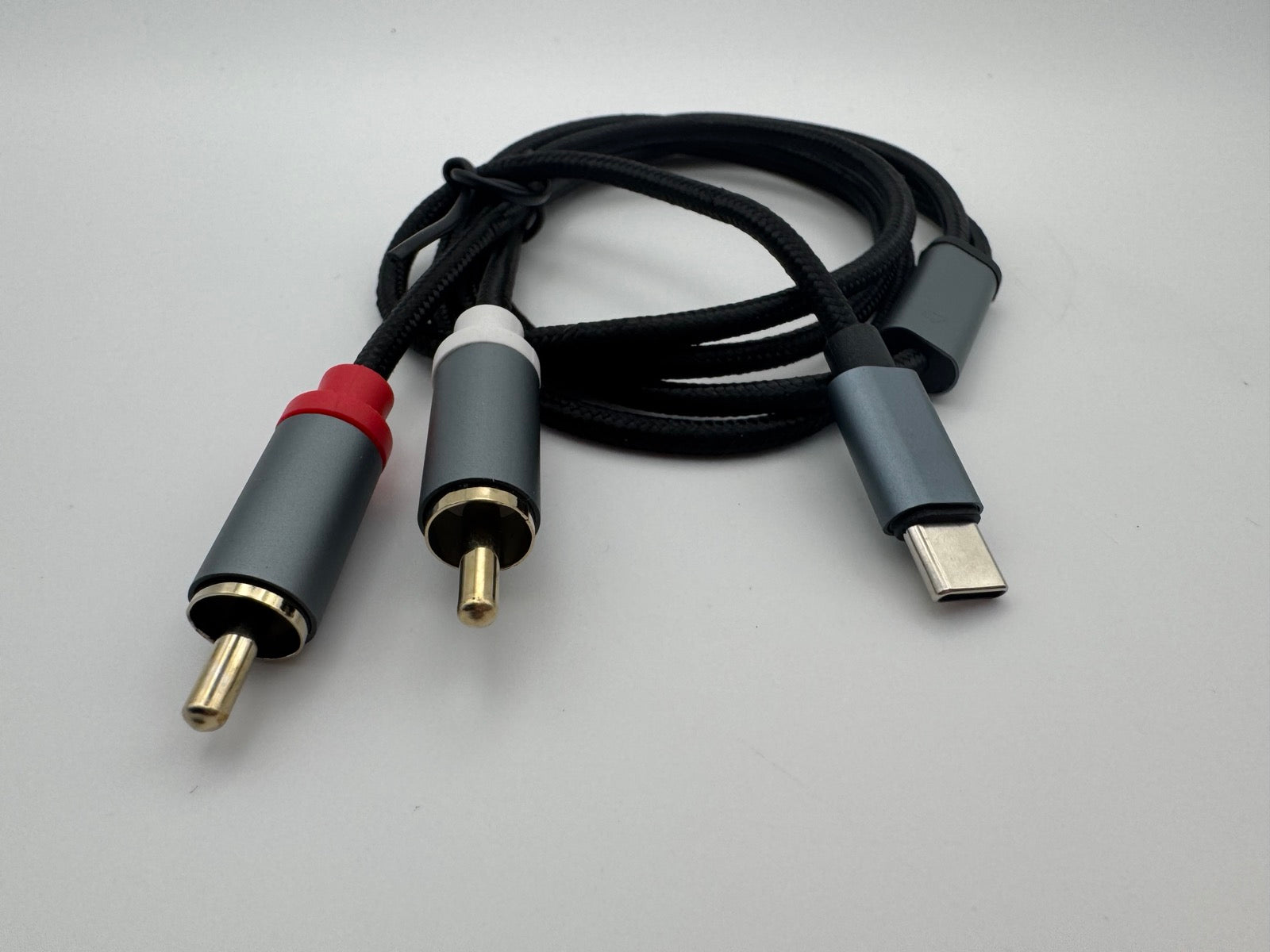 USB-C – 2 RCA Audio/Video Kábel