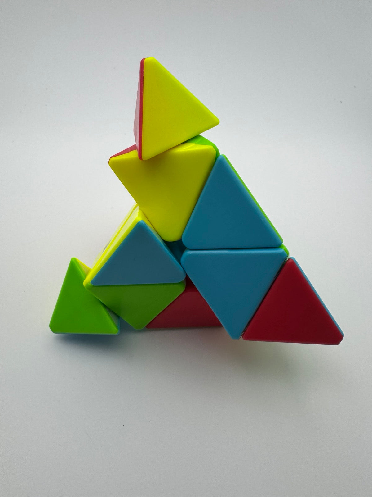 Pyraminx Logikai Kirakó Játék – Színes Piramis Rubik Kocka