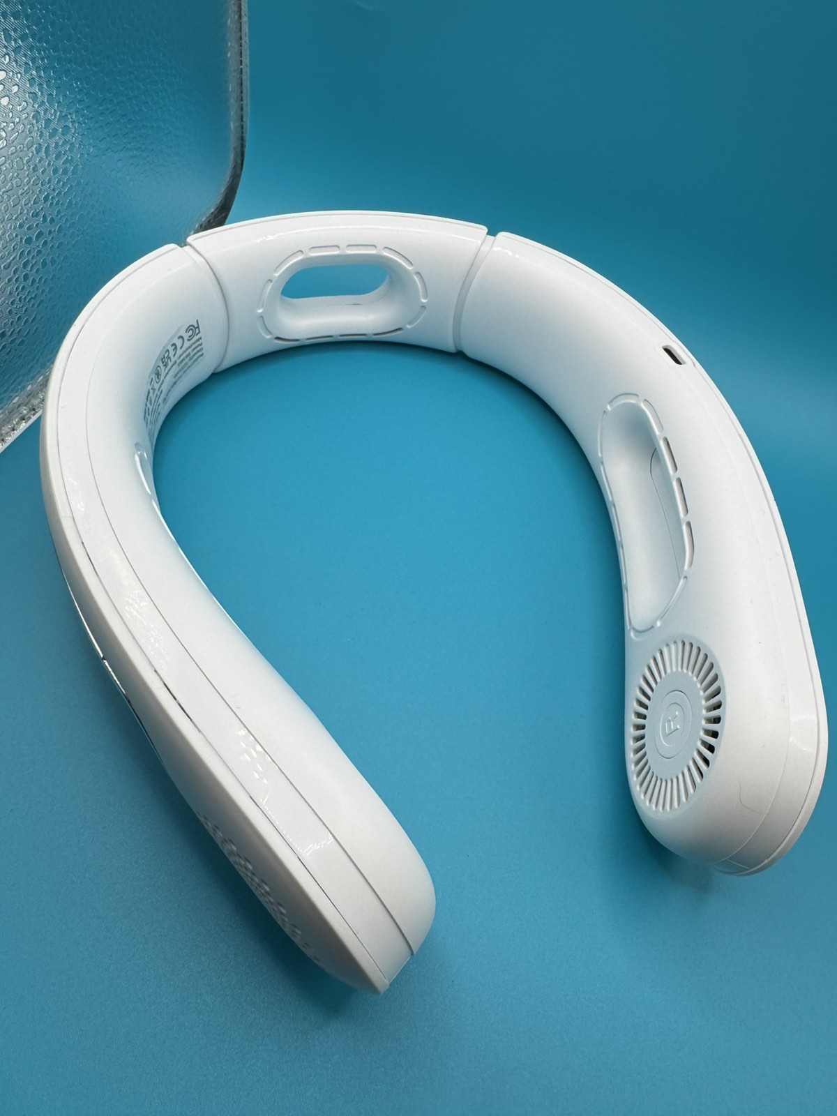 USB újratölthető nyakventilátor – Lapát nélküli hordozható hűtőventilátor